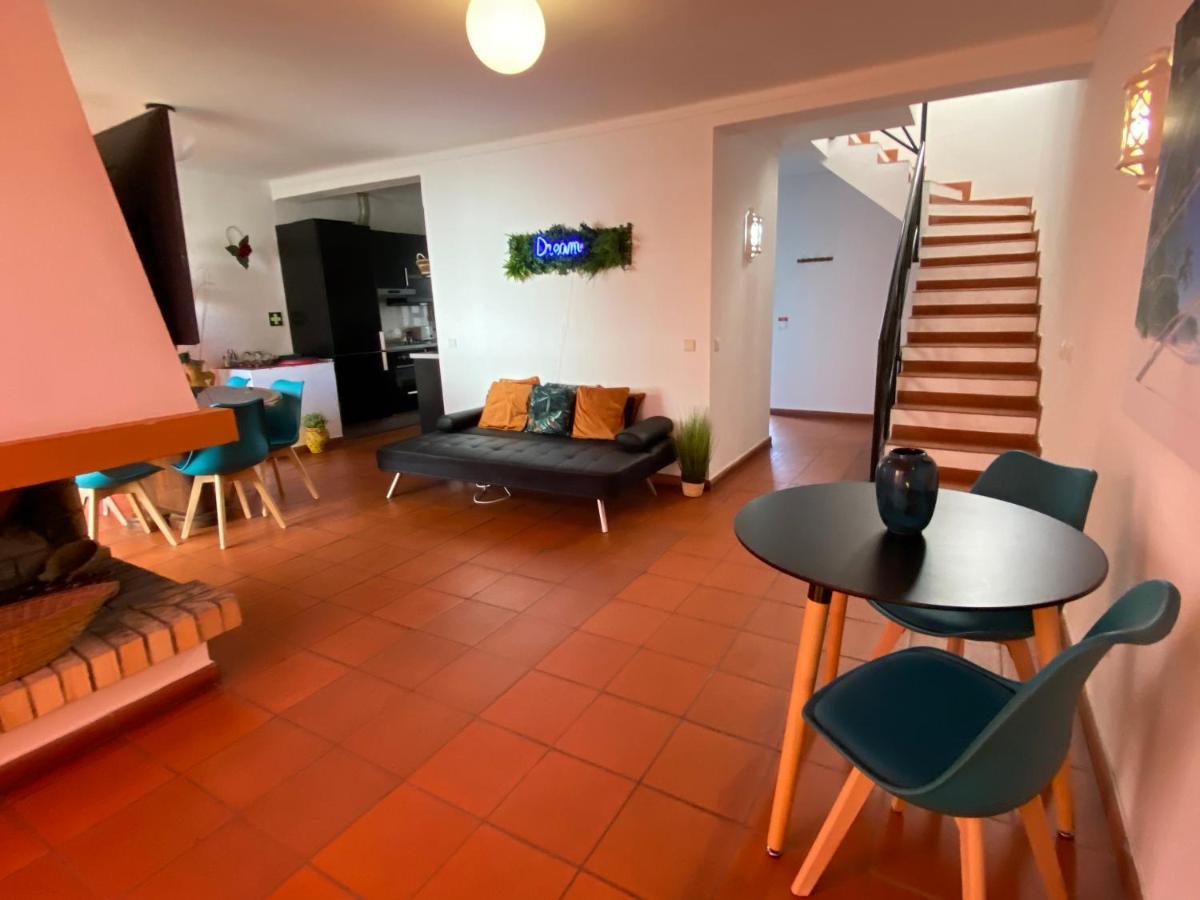 Summer House, Only 2 Minutes To The Beach In Vilamoura! Villa Exterior foto