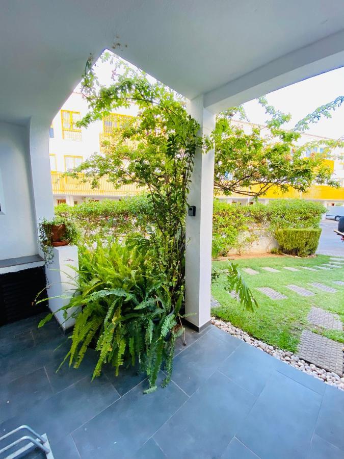 Summer House, Only 2 Minutes To The Beach In Vilamoura! Villa Exterior foto